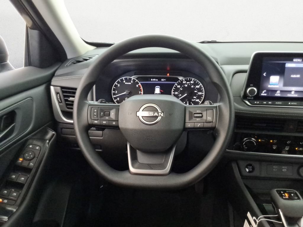 Used 2026 Nissan Rogue S FWD image 14