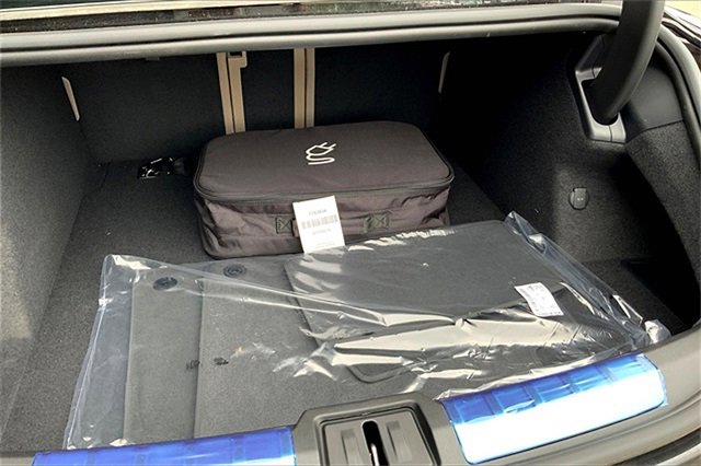 New 2025 Porsche Taycan image 20