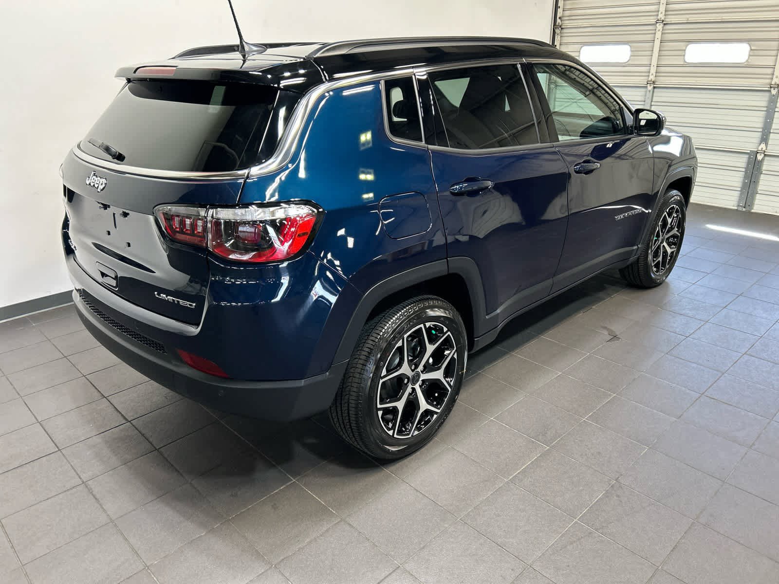 New 2026 Jeep Compass Limited AWD/4WD image 3