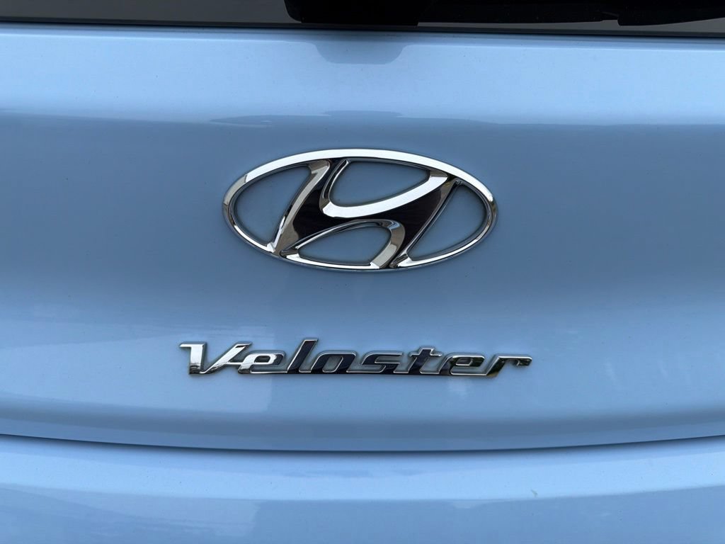 Used 2022 Hyundai Veloster N FWD image 15