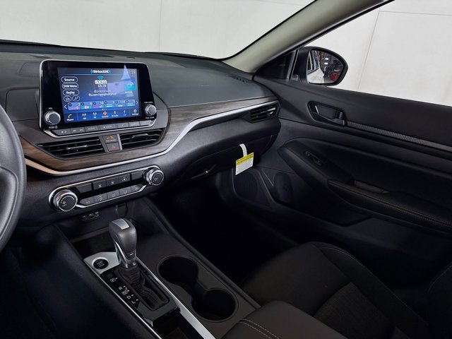 New 2026 Nissan Altima 2.5 SV FWD image 17