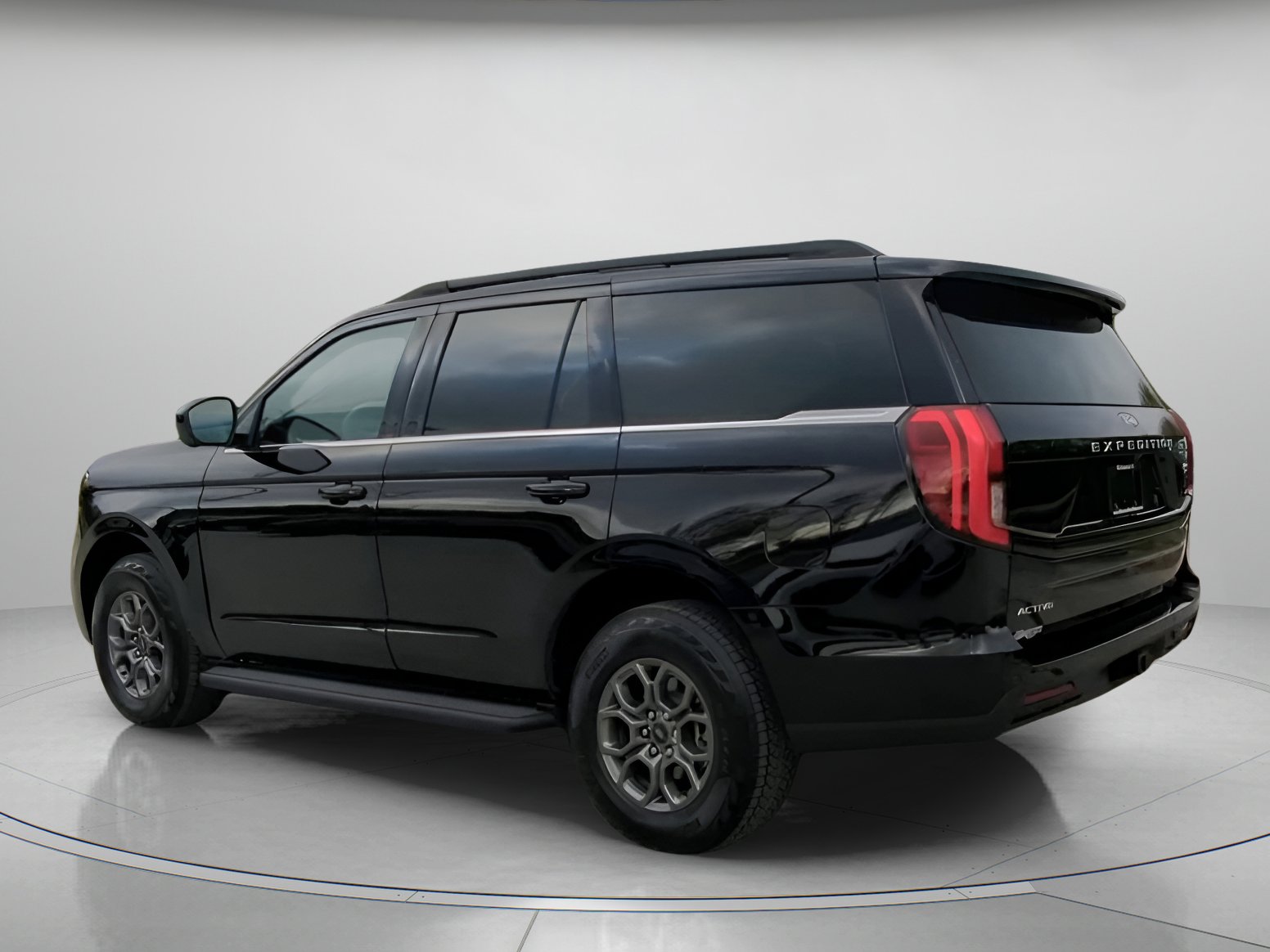 Certified 2025 Ford Expedition Active image 19