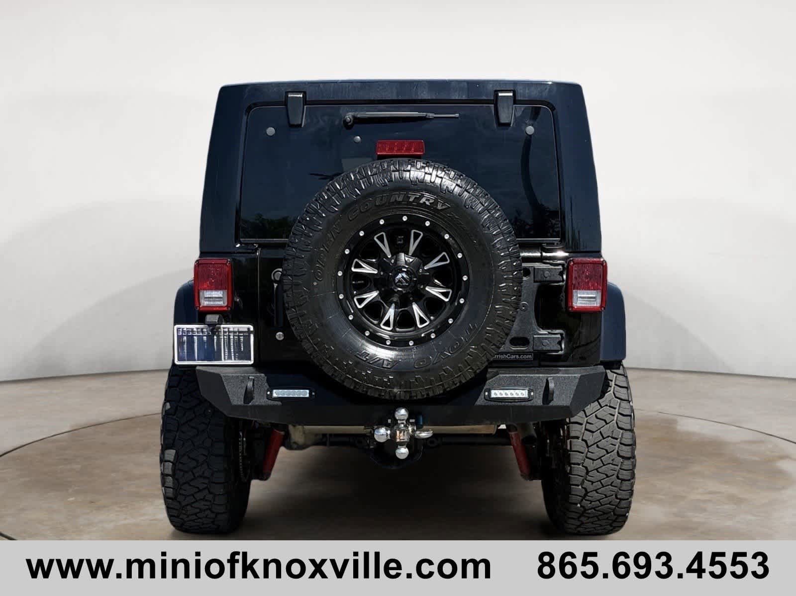 Used 2015 Jeep Wrangler Unlimited Rubicon w/ Dual Top Group AWD/4WD image 4