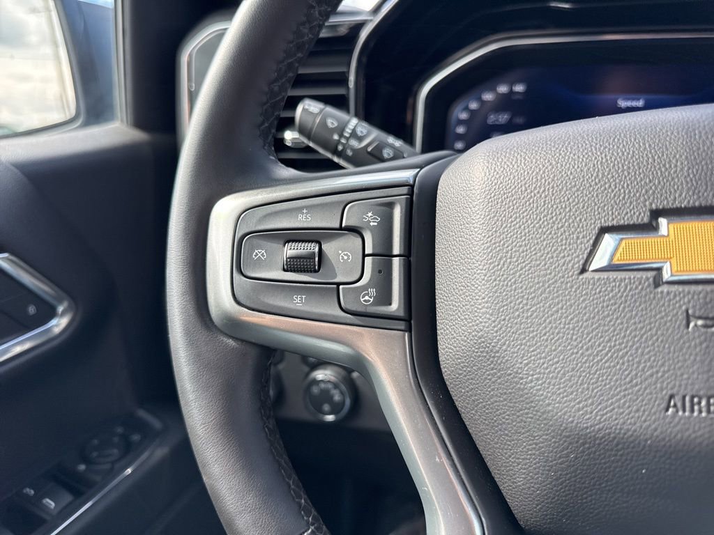 Used 2023 Chevrolet Silverado 1500 LT w/ Leather Package image 15