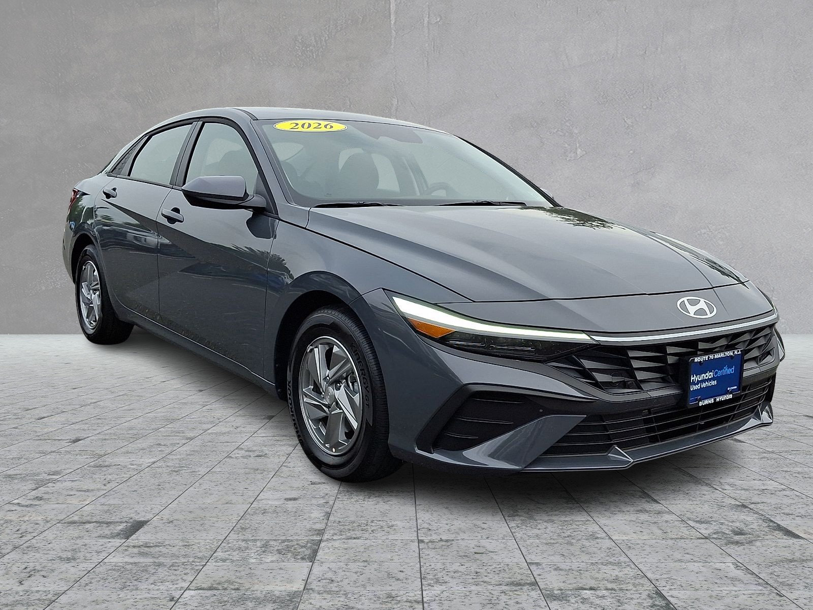 Used 2026 Hyundai Elantra SE FWD image 3