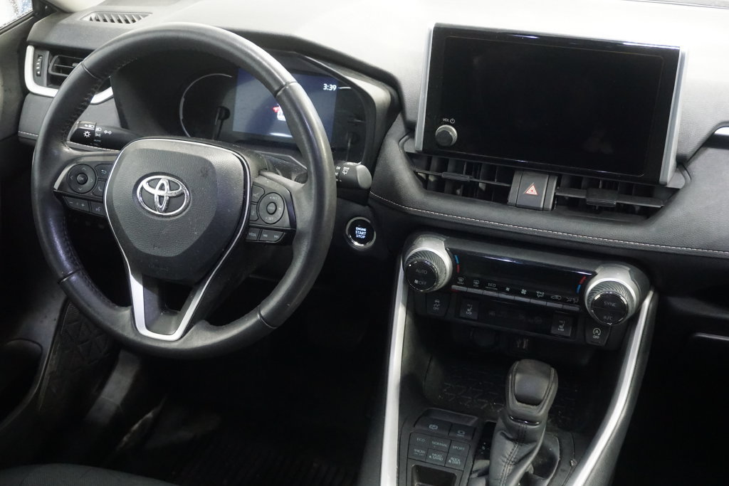 Used 2023 Toyota RAV4 XLE w/ Convenience Package AWD/4WD image 28