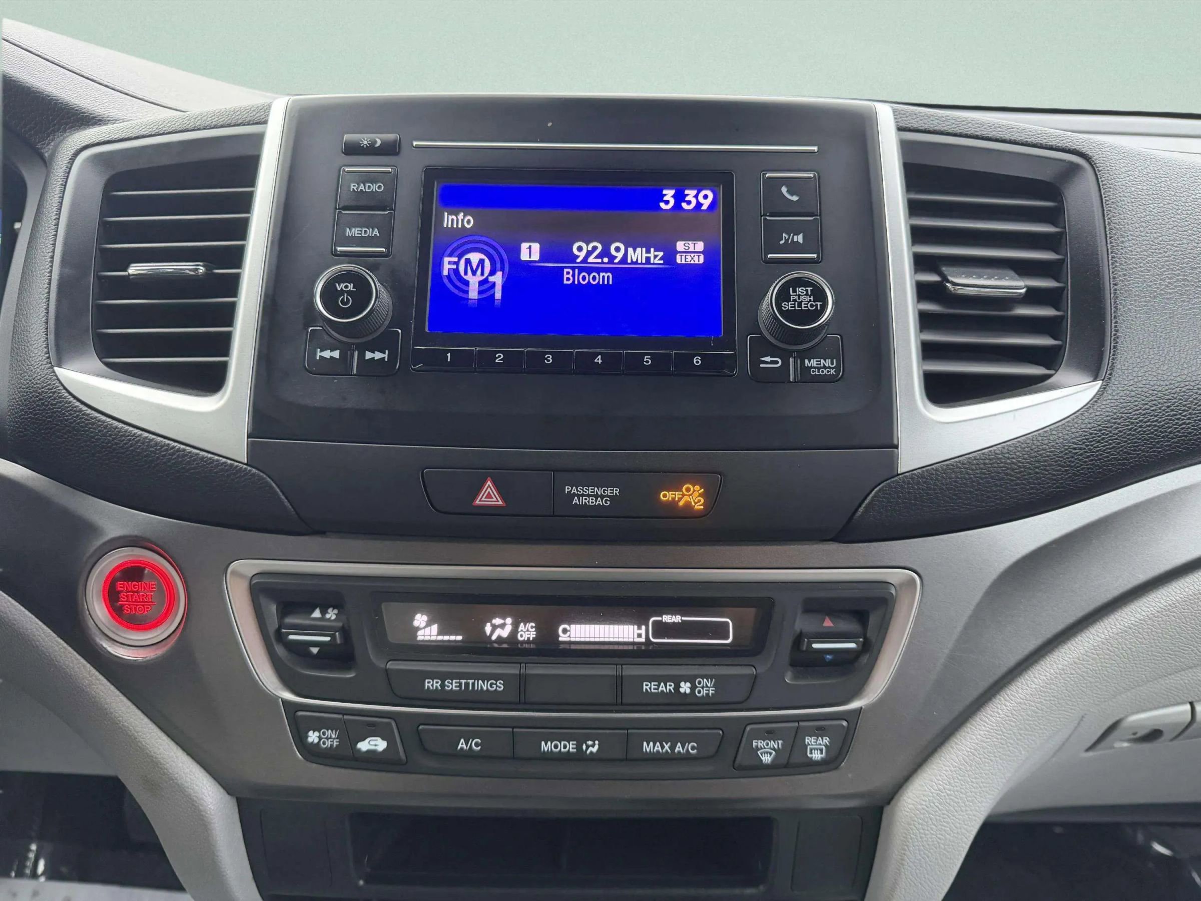 Used 2019 Honda Pilot LX image 27