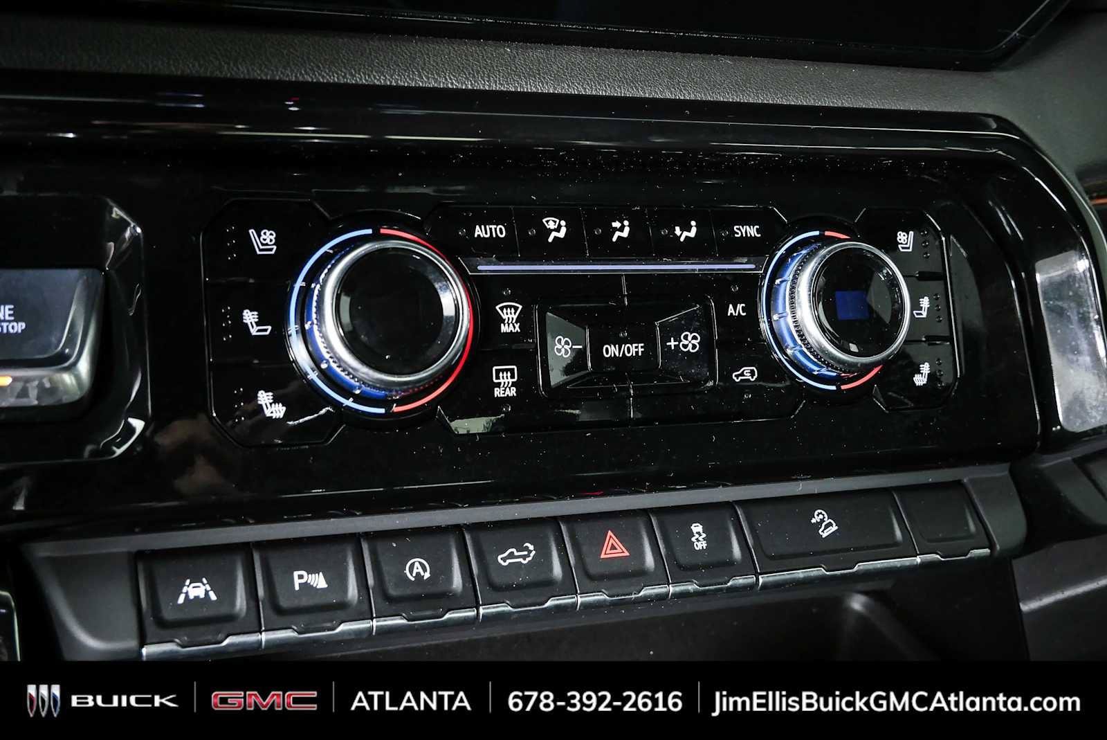 Used 2024 GMC Sierra 1500 AT4 w/ AT4 Premium Package AWD/4WD image 16
