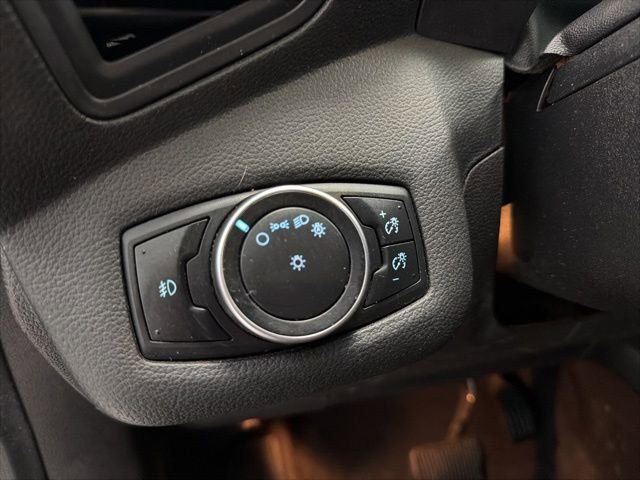 Used 2015 Ford Escape SE image 17