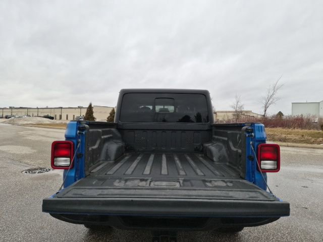 Used 2023 Jeep Gladiator Willys image 7