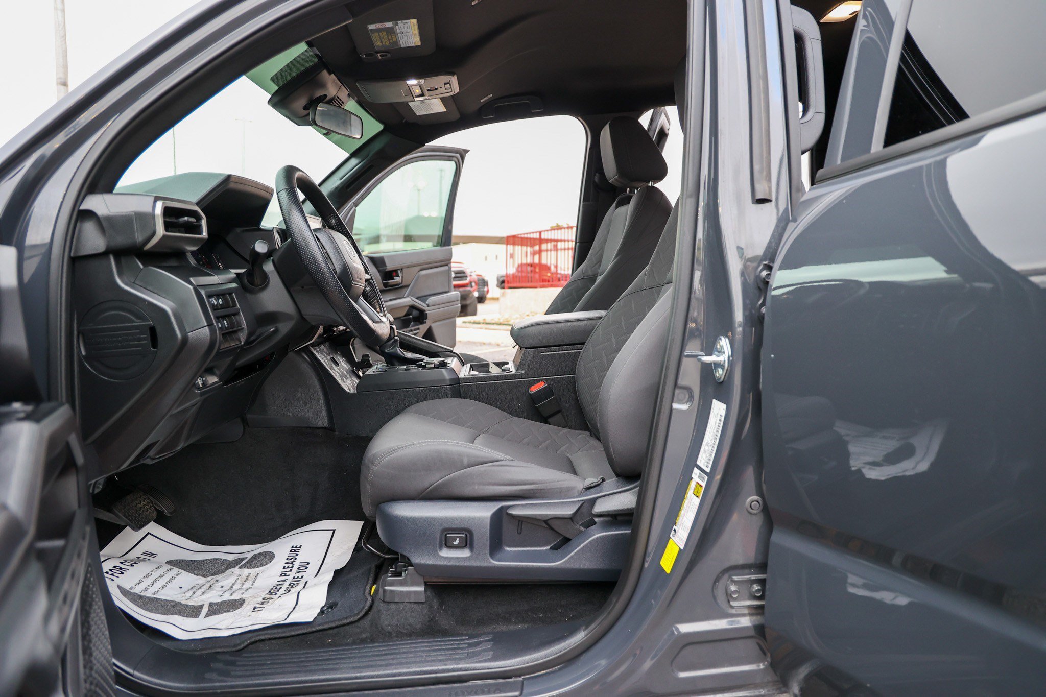 Certified 2025 Toyota Tacoma SR AWD/4WD image 28