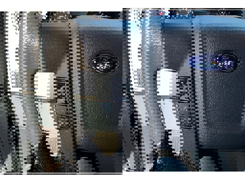 Used 2013 Ford F150 Lariat w/ Luxury Equipment Group image 19