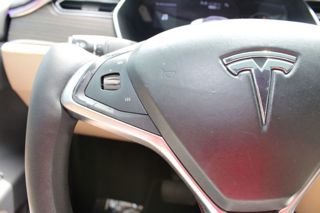 Used 2016 Tesla Model X 90D AWD/4WD image 23