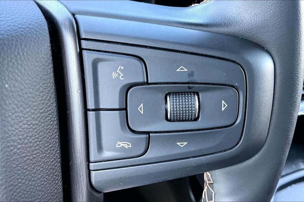 Used 2025 GMC Sierra 2500 AT4 w/ AT4 Premium Plus Package image 13