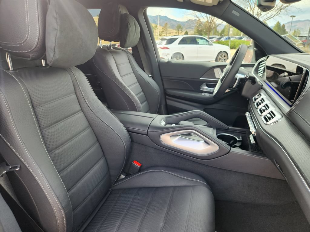 New 2026 Mercedes-Benz GLS 580 4MATIC image 19