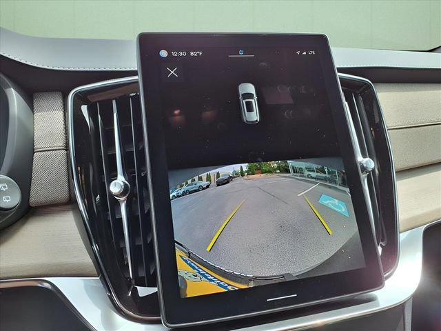 New 2025 Volvo XC90 T8 Core w/ Protection Package Premier image 18