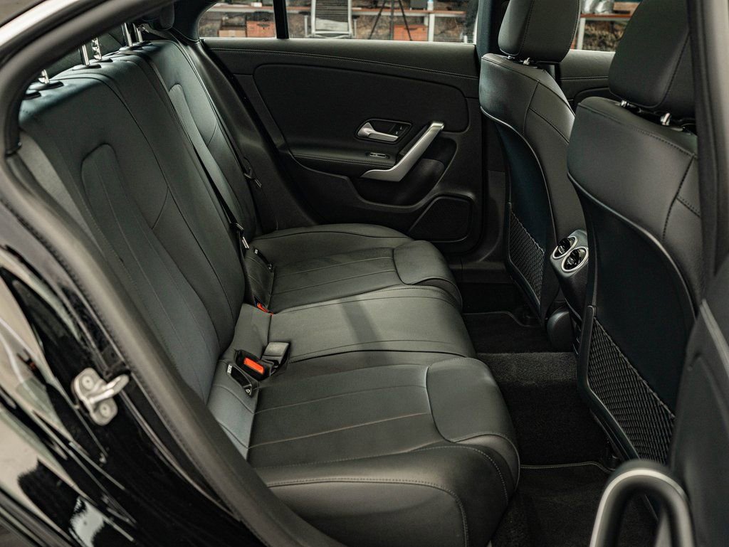 Certified 2025 Mercedes-Benz CLA 250 4MATIC image 36