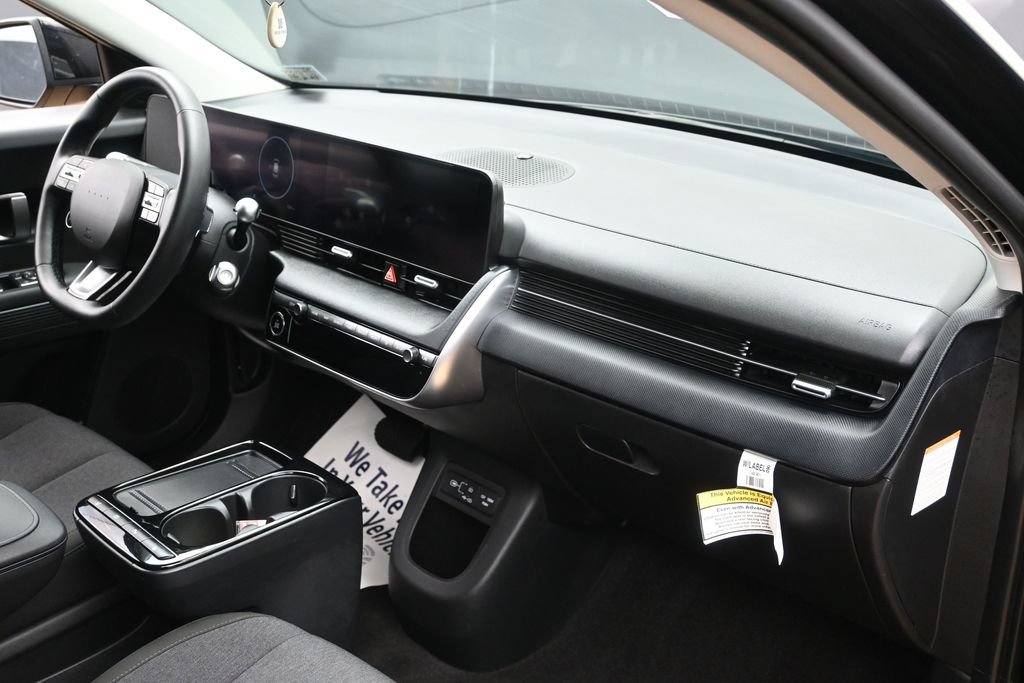 Used 2025 Hyundai Ioniq 5 SE RWD image 31