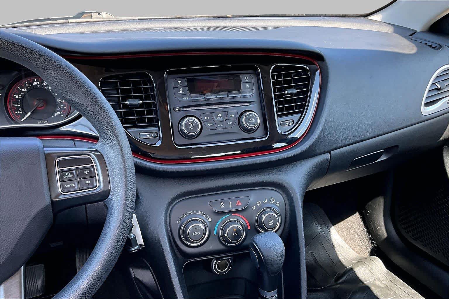Used 2016 Dodge Dart SE w/ Convenience Group FWD image 7