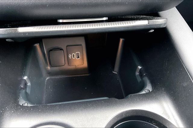 Used 2025 Ford Explorer ST-Line w/ Premium Package image 24