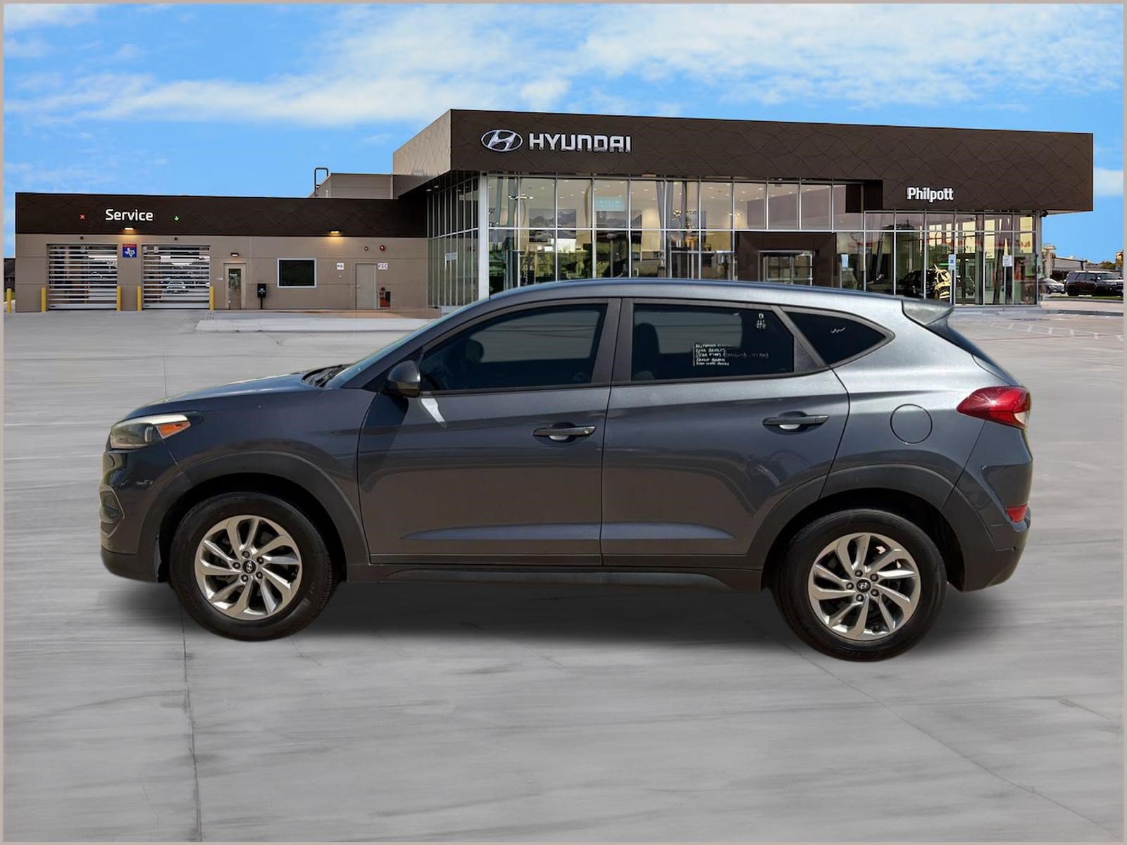 Used 2018 Hyundai Tucson SE FWD image 2