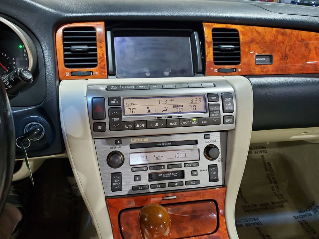 Used 2005 Lexus SC 430 Convertible image 24