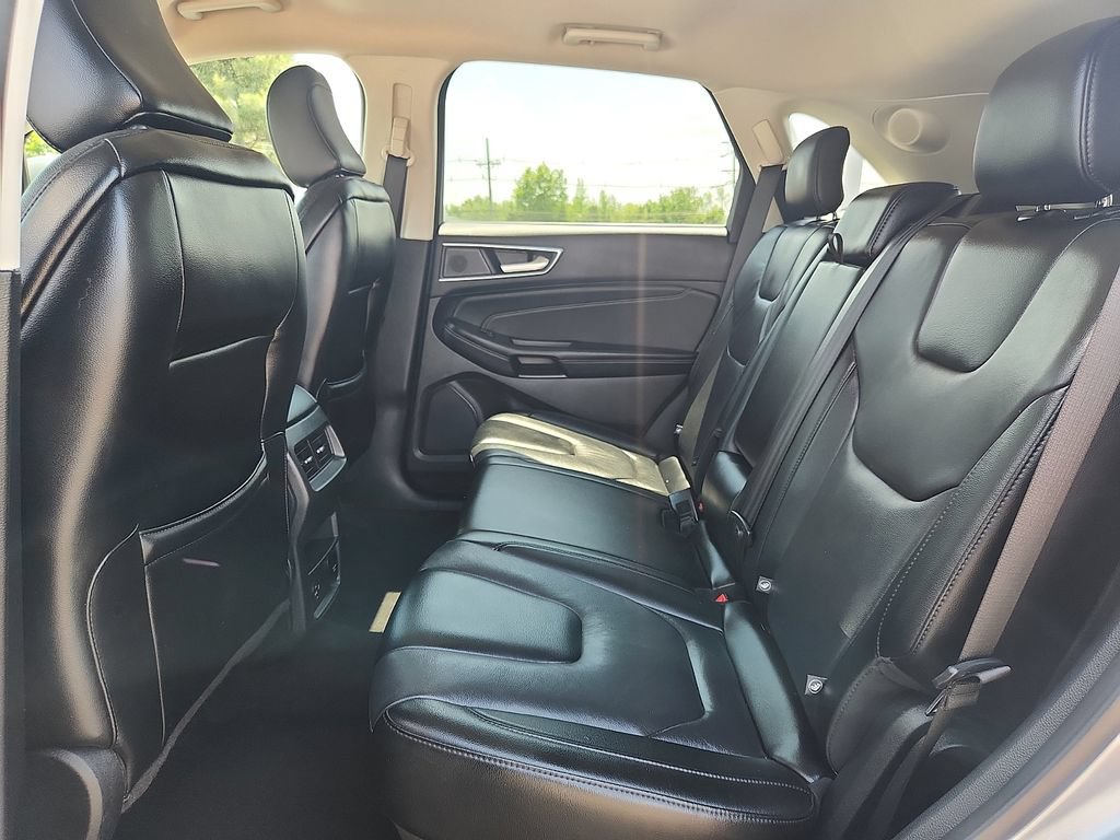Used 2022 Ford Edge Titanium AWD/4WD image 10