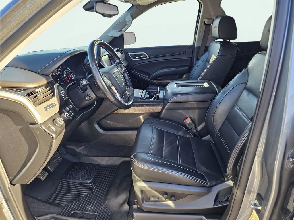 Used 2020 GMC Yukon Denali w/ Denali Ultimate Package image 19