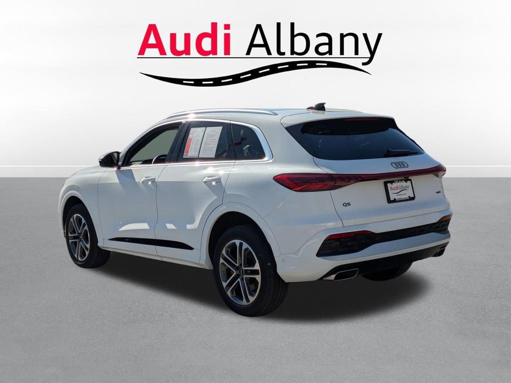 Certified 2025 Audi Q5 Premium w/ Convenience Package AWD/4WD image 4