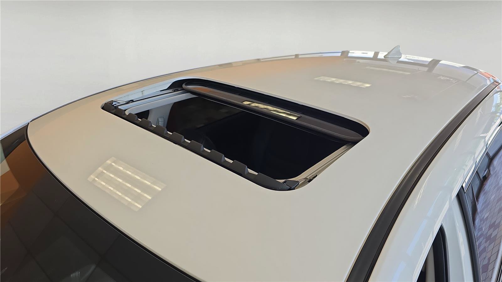Used 2023 MAZDA CX-9 Touring Plus AWD/4WD image 32
