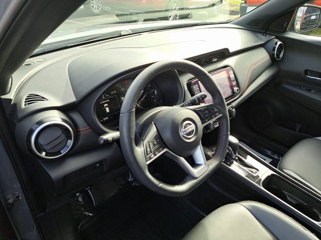 Used 2023 Nissan Kicks SR w/ SR Premium Package image 13