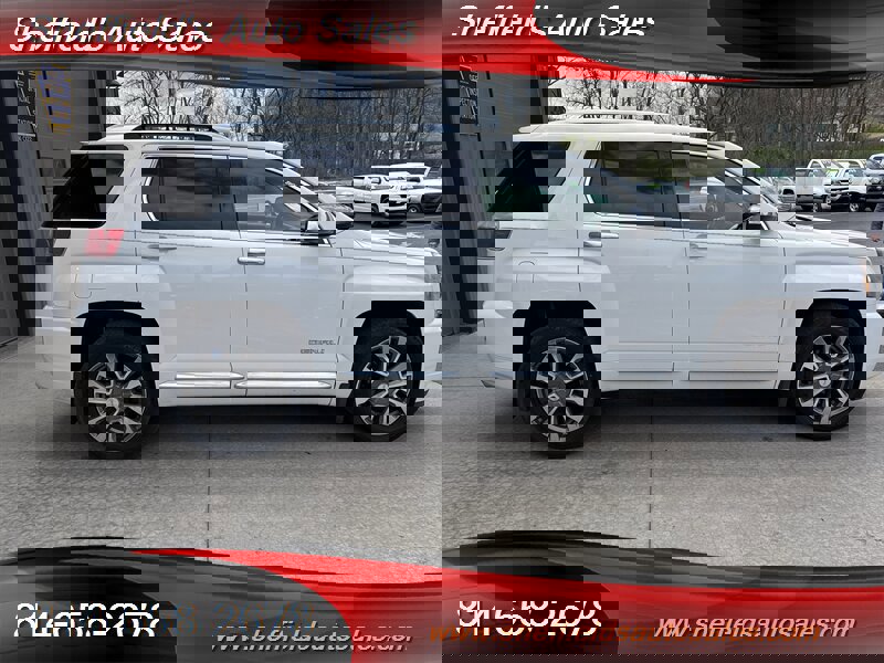 Used 2017 GMC Terrain Denali AWD/4WD image 3