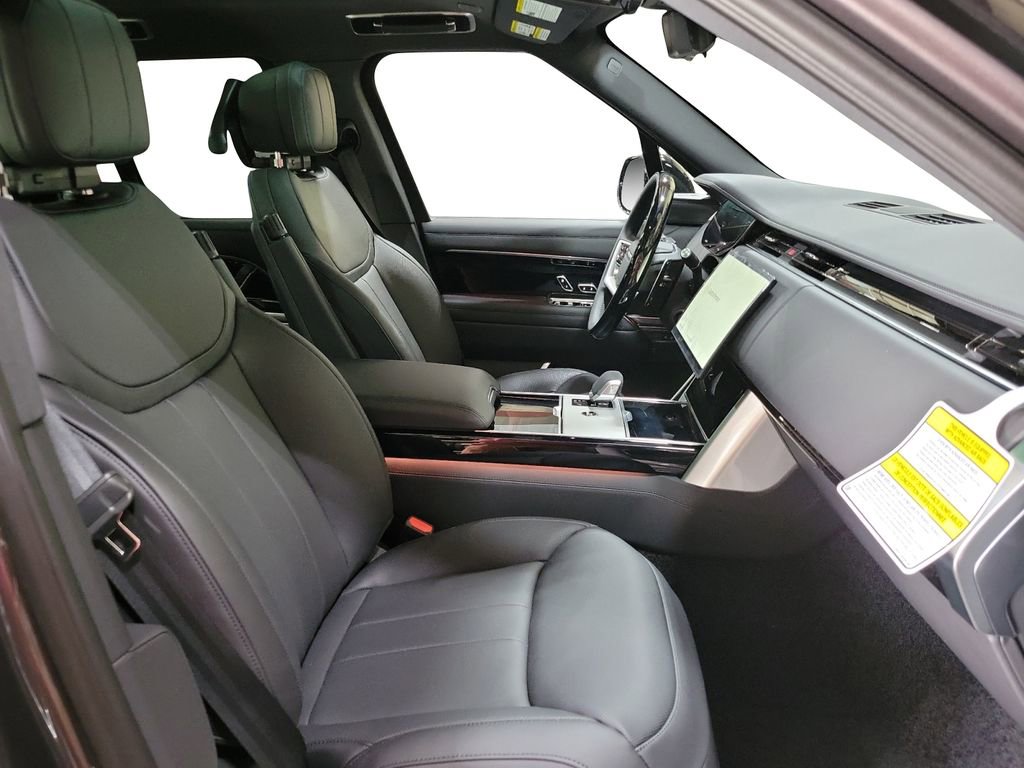 New 2026 Land Rover Range Rover SE image 29