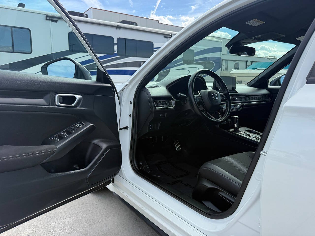 Used 2023 Honda Civic Sport image 14