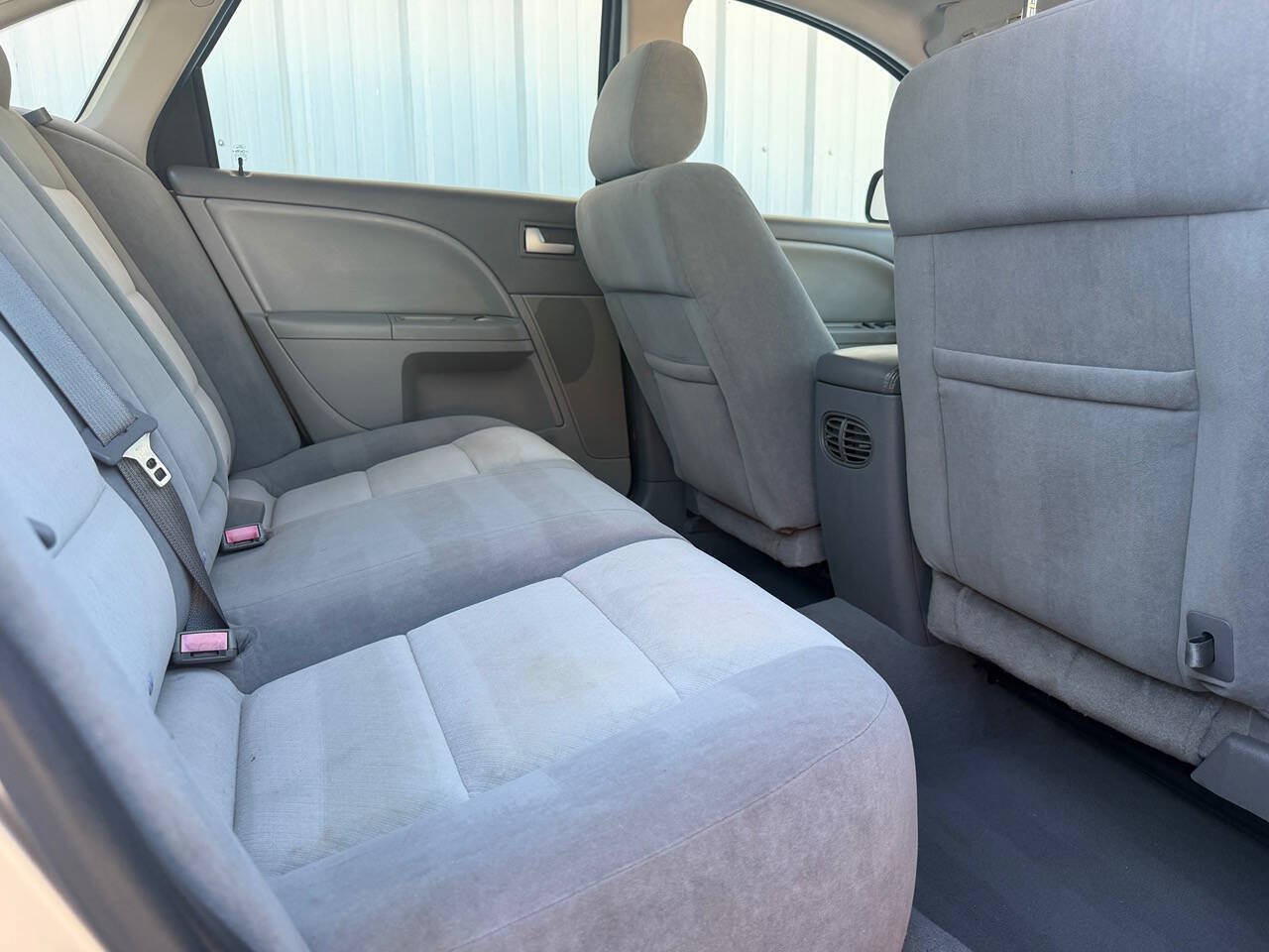 Used 2007 Mercury Montego Luxury FWD image 16