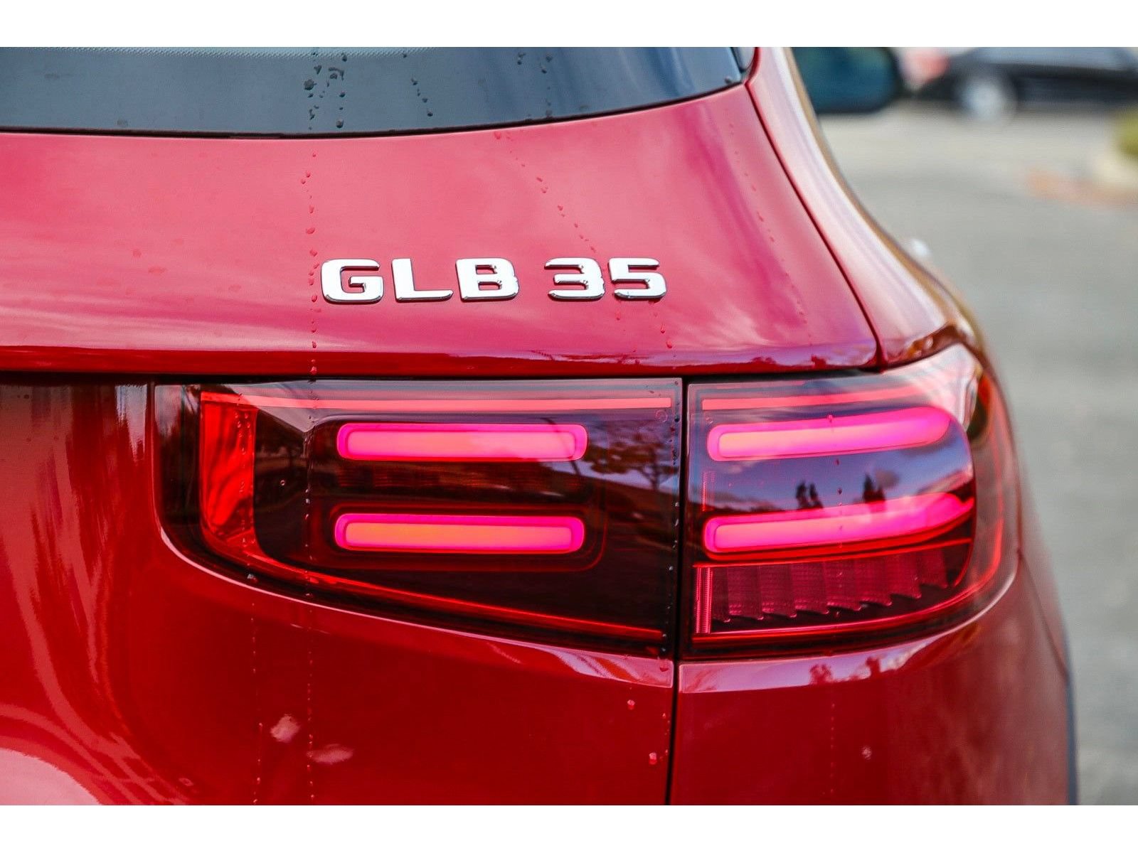Used 2025 Mercedes-Benz GLB 35 AMG 4MATIC image 10