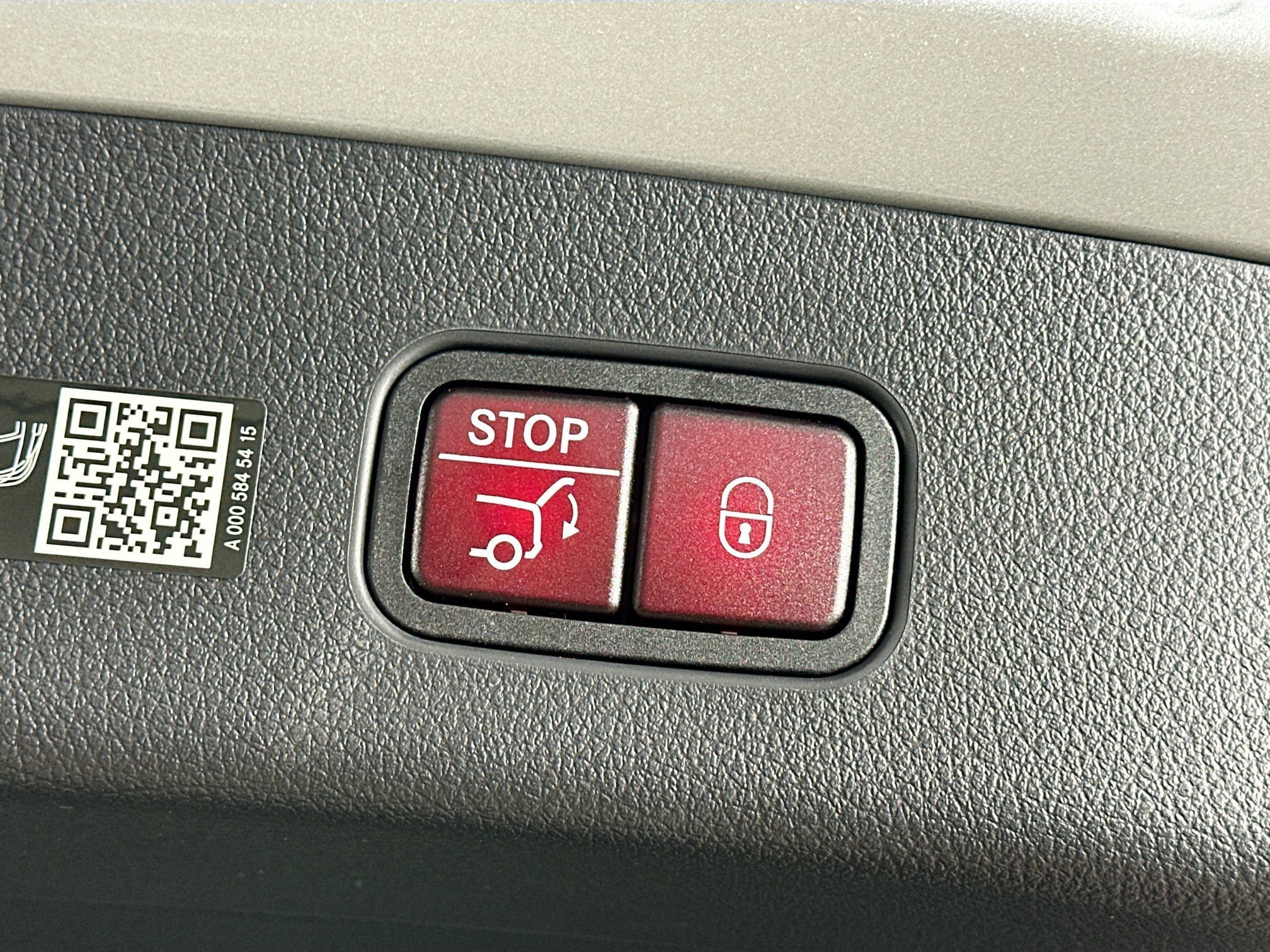 Used 2026 Mercedes-Benz GLC 300 4MATIC image 31