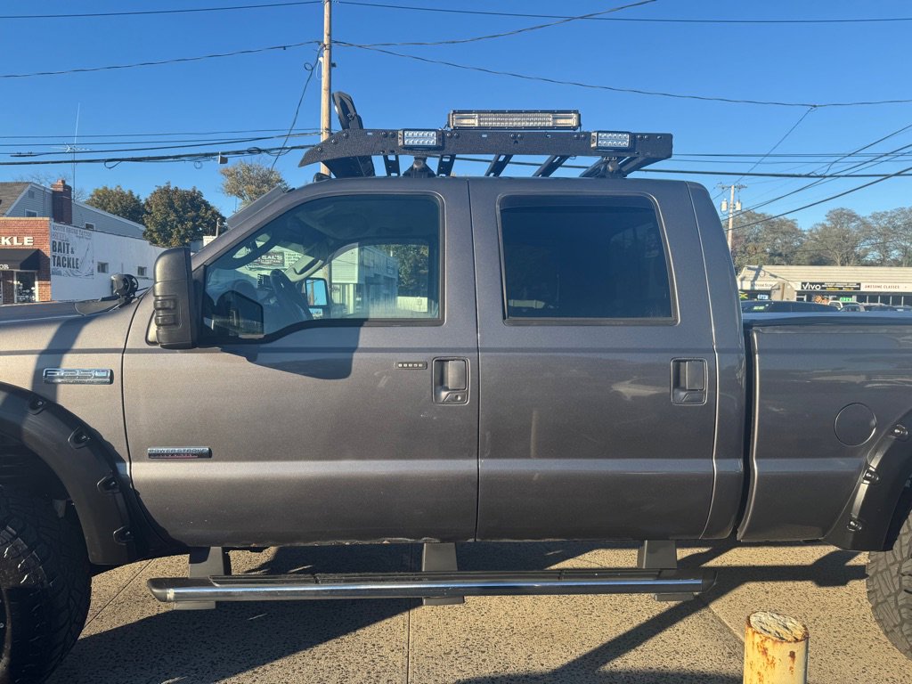 Used 2005 Ford F250 XL image 2