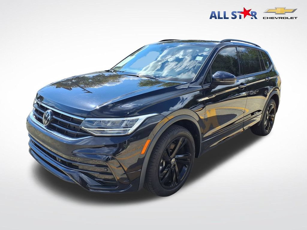 Used 2024 Volkswagen Tiguan SE R-Line