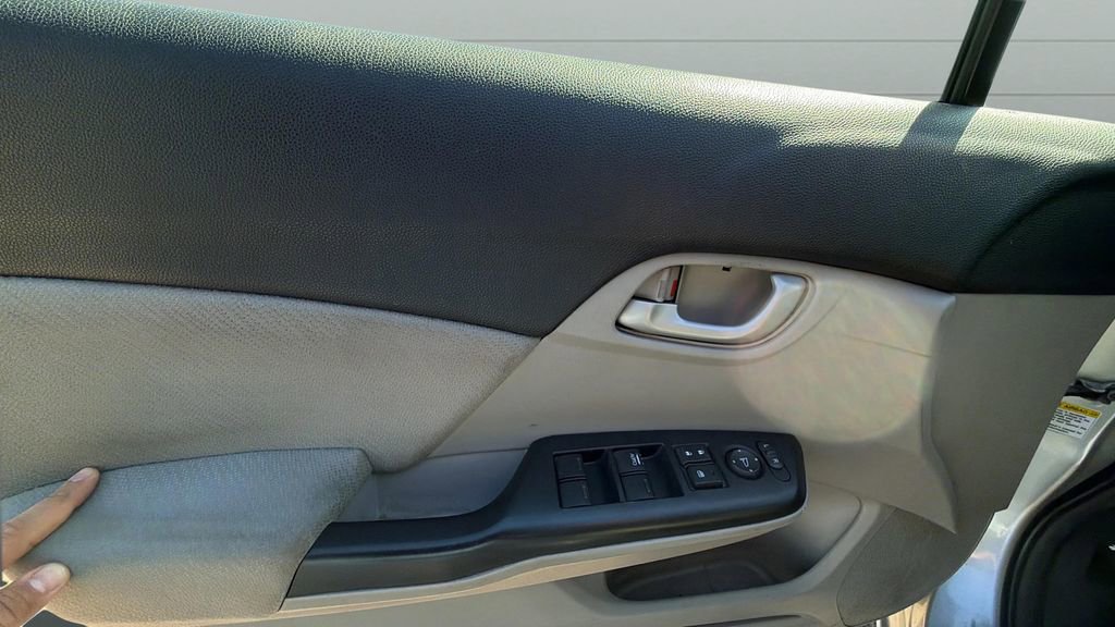 Used 2013 Honda Civic LX image 23