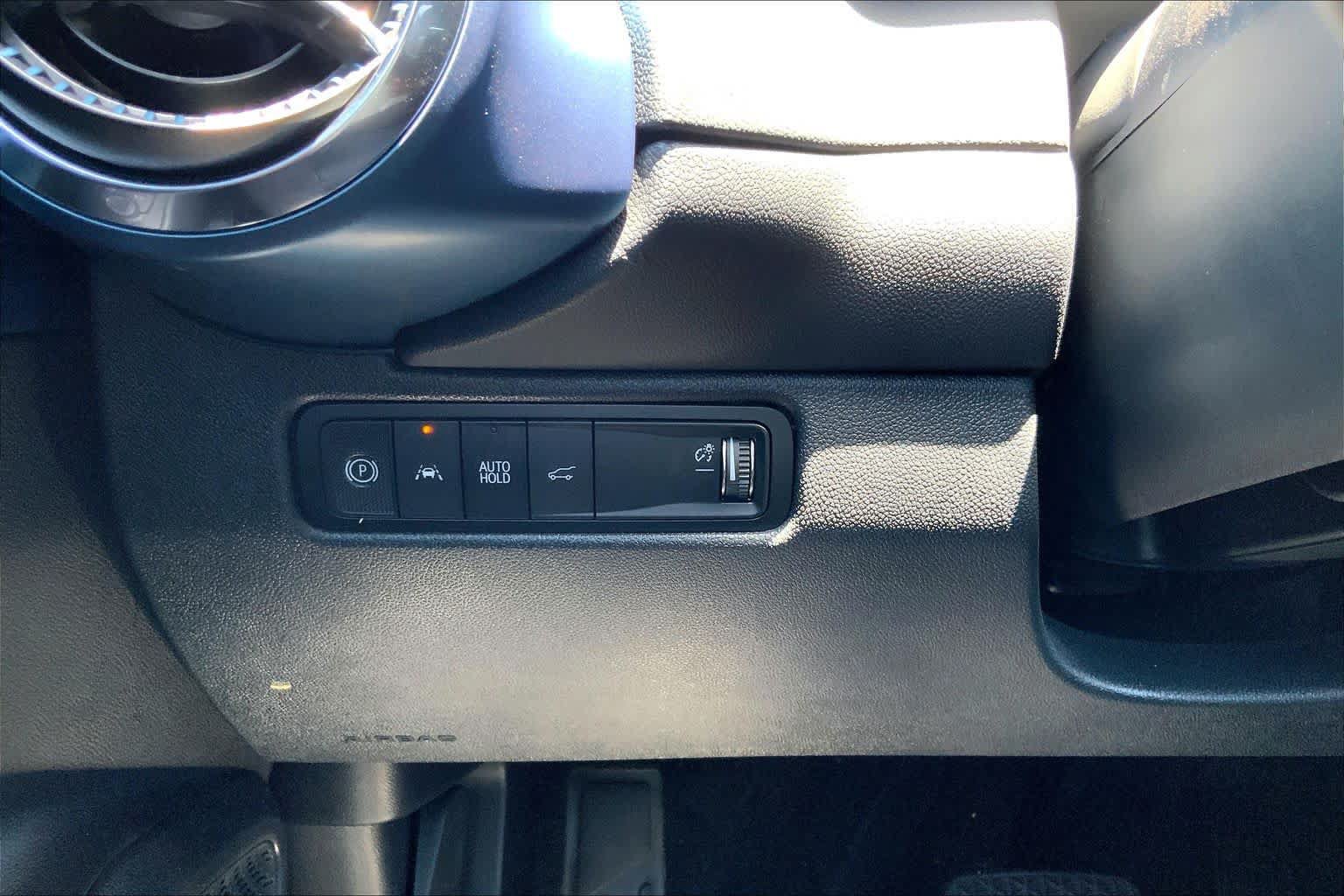 New 2026 Chevrolet Equinox EV LT AWD/4WD image 18