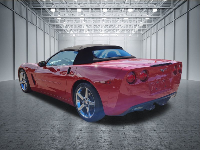 Used 2007 Chevrolet Corvette Convertible w/ Preferred Equipment Group RWD image 7