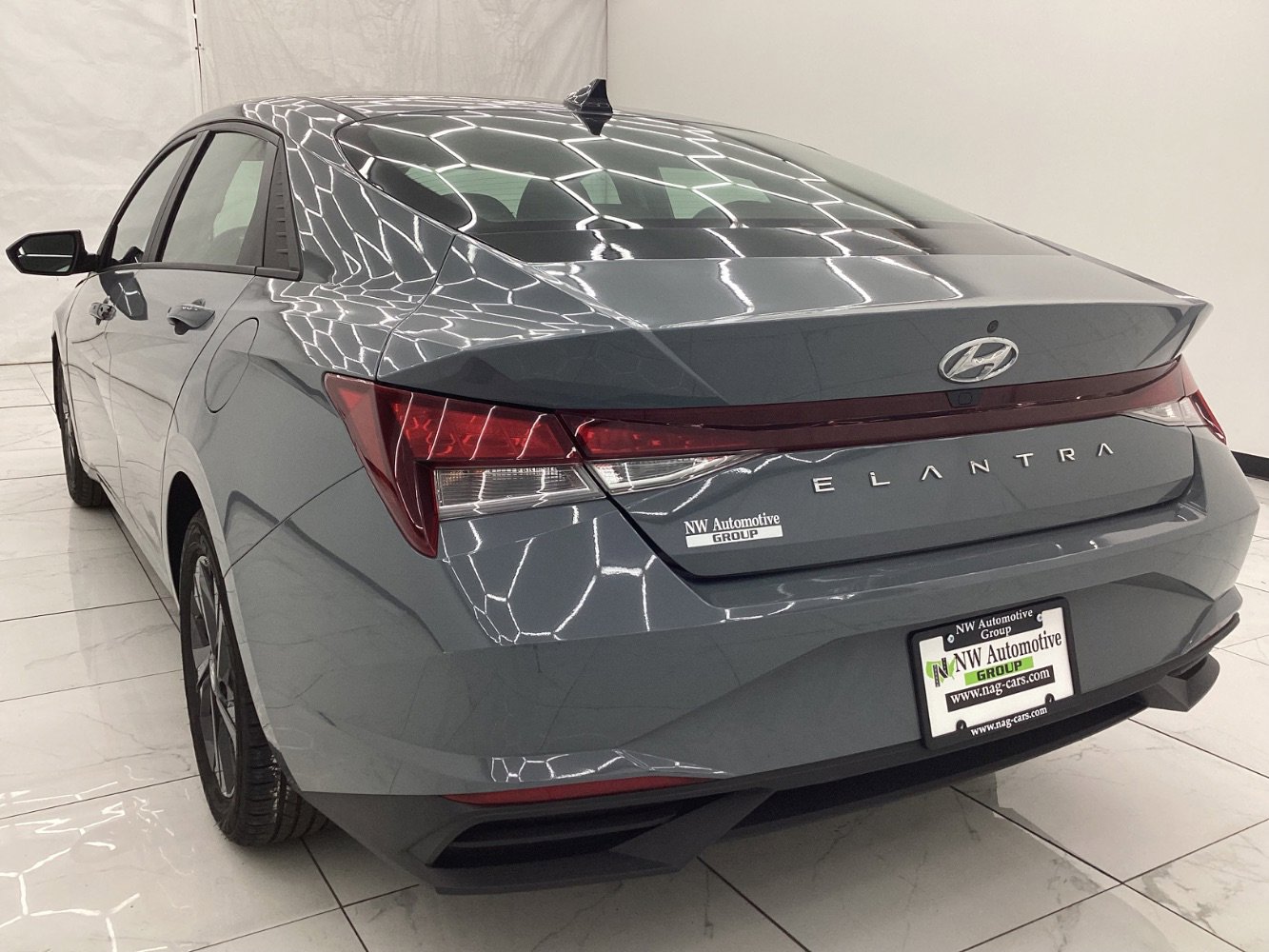 Used 2021 Hyundai Elantra SEL w/ Convenience Package image 8