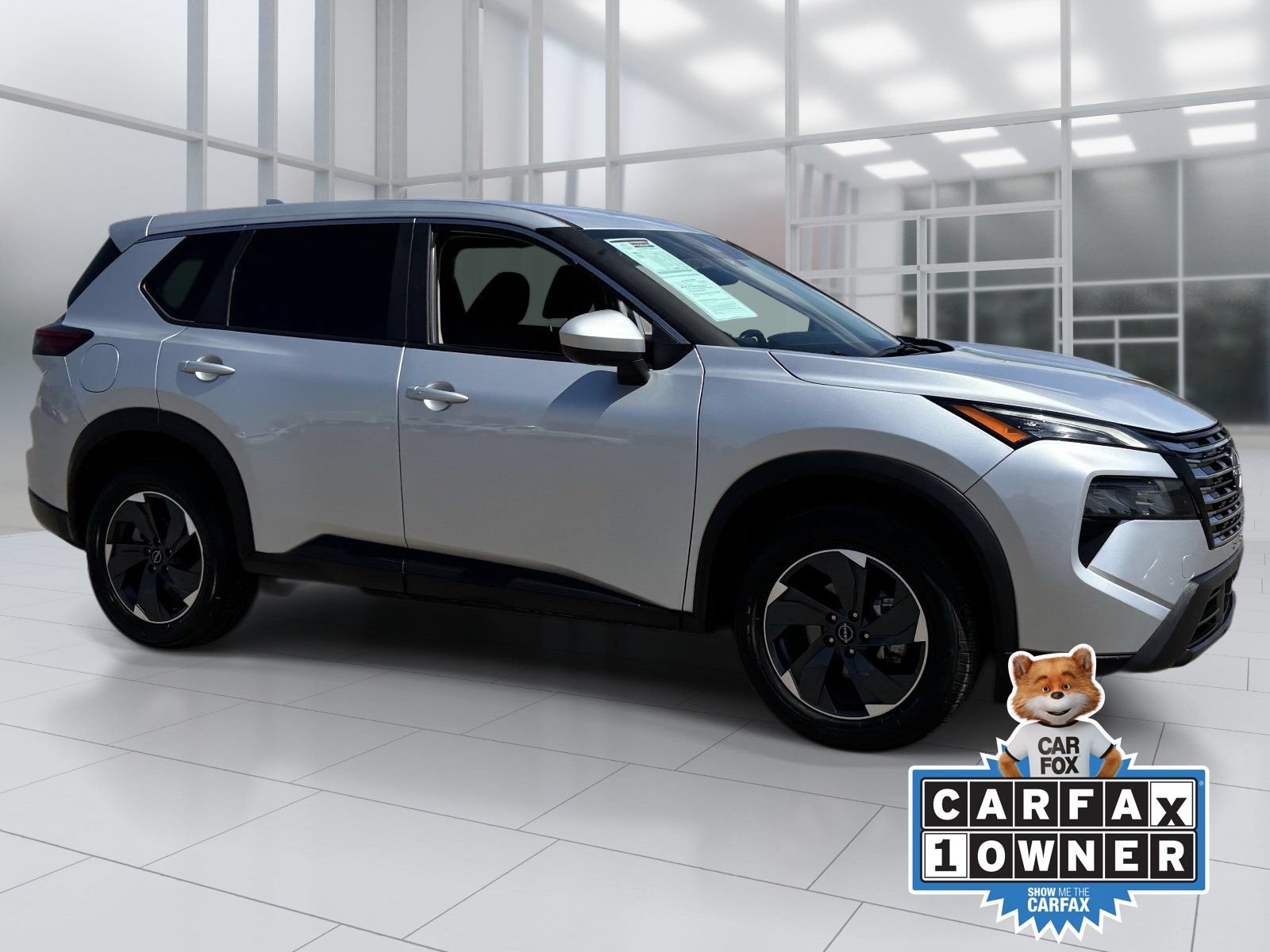 Used 2025 Nissan Rogue SV AWD/4WD image 8
