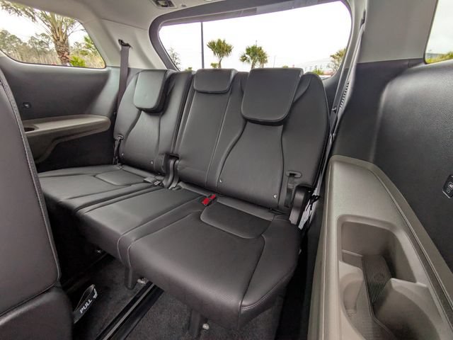 New 2026 Kia Carnival FWD image 16