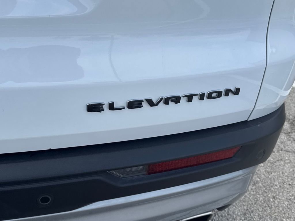 Used 2024 GMC Acadia Elevation w/ LPO, Floor Liner Package image 6