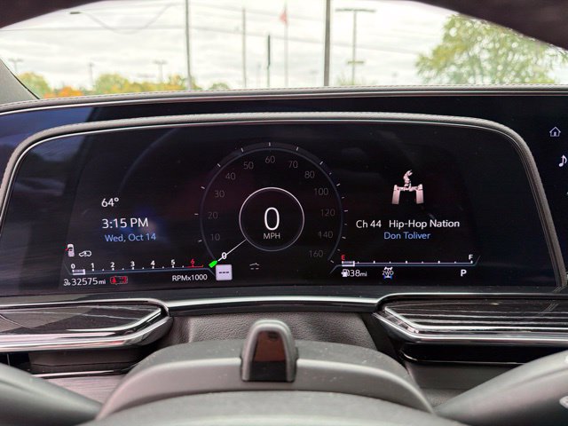 Certified 2023 Cadillac Escalade Sport w/ LPO, ONYX Package AWD/4WD image 19