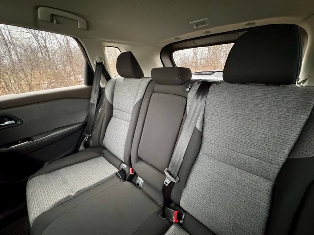 Used 2022 Nissan Rogue SV AWD/4WD image 16