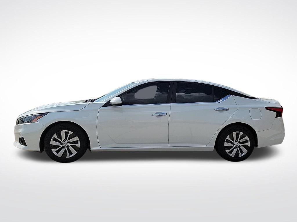 Used 2022 Nissan Altima 2.5 S FWD image 2