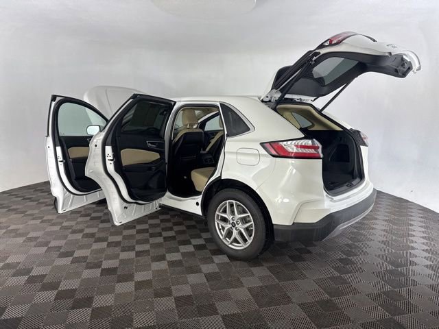 Used 2023 Ford Edge SEL w/ Convenience Package image 18